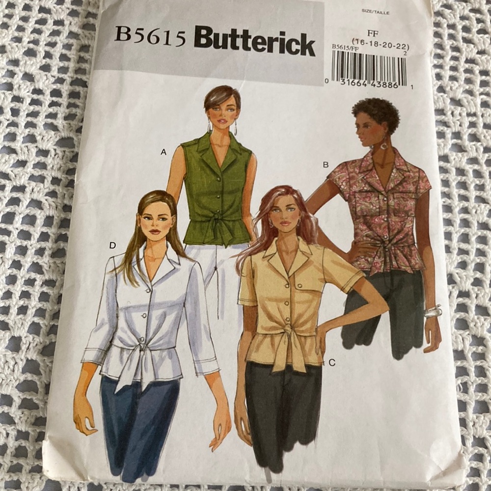 Butterick Sewing Pattern B5615 Size 16-18-20-22 Made in USA Not been cut!